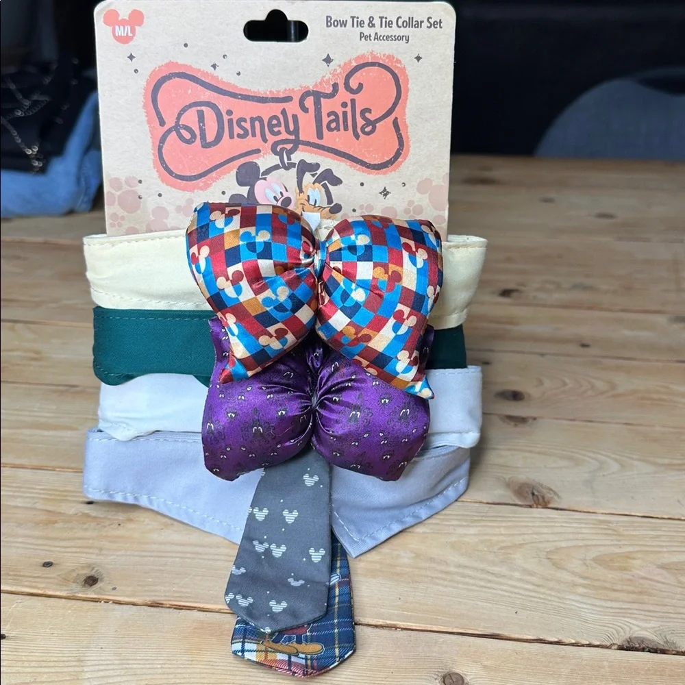 Disney Tie & Tie Collar Set Pet Accessory M/L Adjustable Neck 15-19 in.